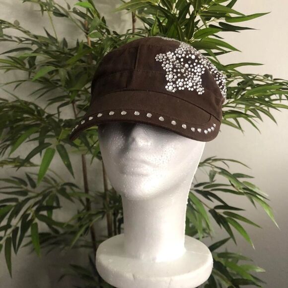 2000s Y2K Goth Grunge cross messenger cadet military newsboy baker boy cap hat main image 4